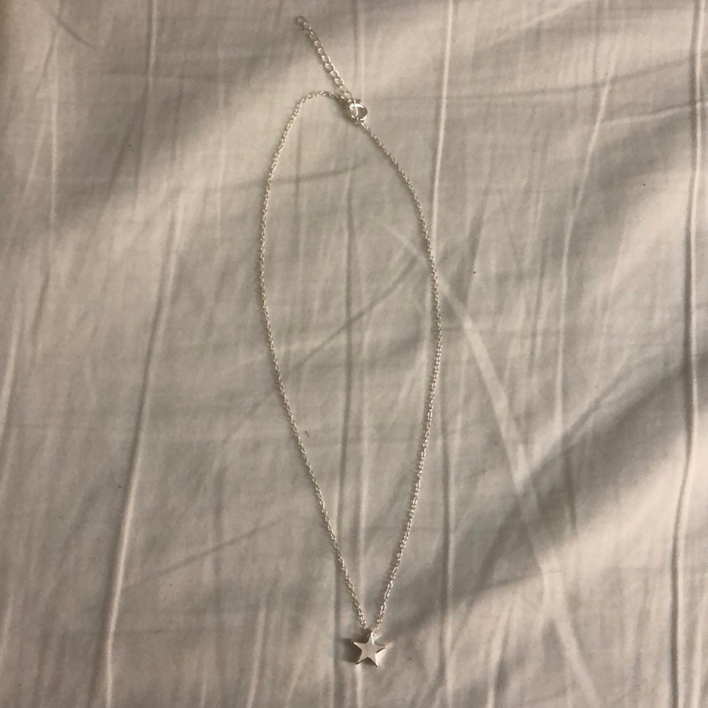 Adjustable silver star necklace 17.5 inch chain